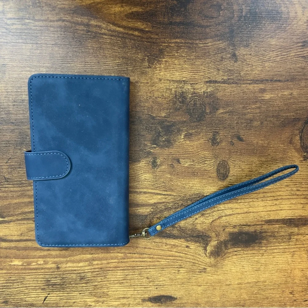 Wallet Phone Cover for I-Phone Magnetic Closure w/Zip closure and hand s…